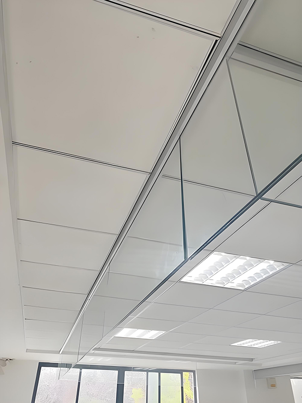 临渭玻璃临渭挡烟垂壁