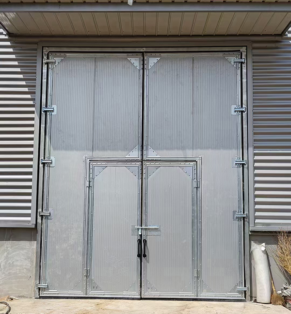 临渭工业平开门