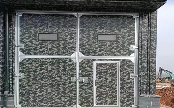 临渭工业平开门