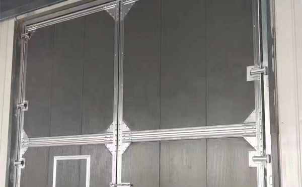 临渭兰州厂房临渭工业门选购与使用指南：打造高效安全的生产环境