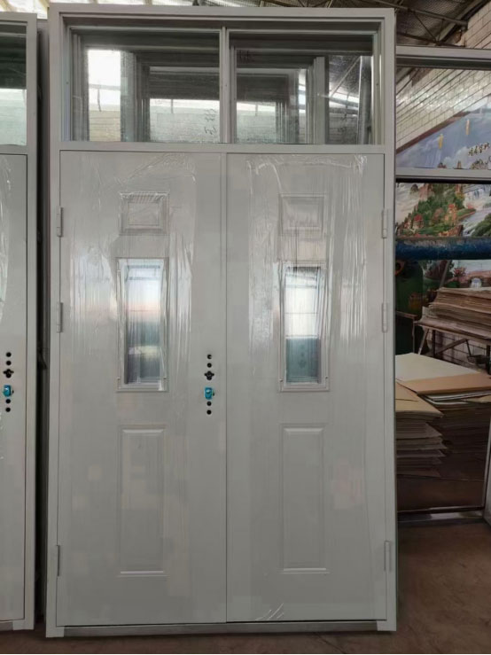 临渭学校教室门 临渭学校教室门