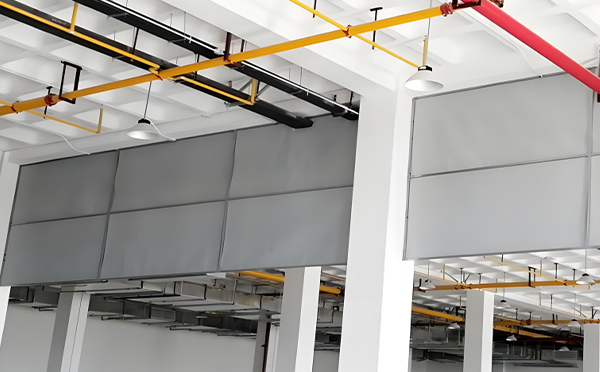 商场防烟分区常闭节点：临渭挡烟垂壁高度与控制器接线图解